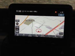 純正ナビが搭載されています。初めての道も安心ですね。Bluetooth接続可能！