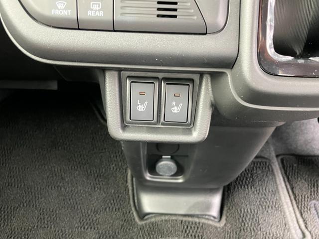 寒い日に重宝するシートヒーターを運転席と助手席に装備！