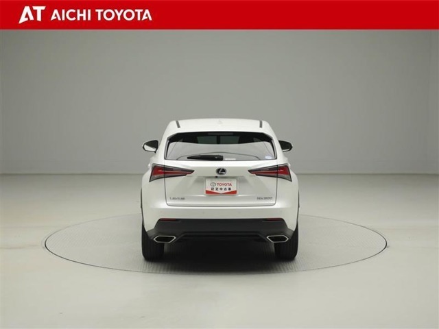 『TOYOTA認定中古車』は「まるごとクリーニング」で綺麗な内外装、「車両検査証」はプロによるチェック、買ってからも安心の「ロングラン保証」、3つの安心安全を標準装備したトヨタのブランドU-Carです