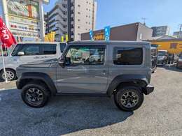 弊社敷地内に指定整備工場も併設しており、車検/修理、カスタムも承っております！