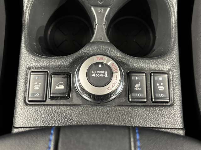 シートヒーター付きです☆4WD(4WDMODEスイッチ付き)です☆　あらゆる路面に対応する電子制御4WDシステムで滑りやすい路面でも安定した走りを実現。燃費向上にも貢献します。