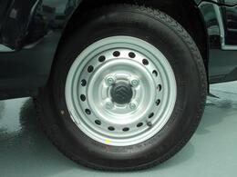 数あるコンパクトカーの中でも小回りは得意分野です☆