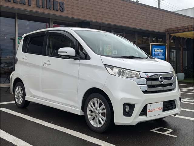 当店では、納車前に車検整備もしくは法定点検整備を実施してからのご納車しております。ご安心ください。