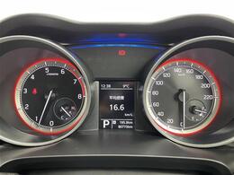 【スピードメーター】メーターがシンプルで見やすく運転しやすいですね！