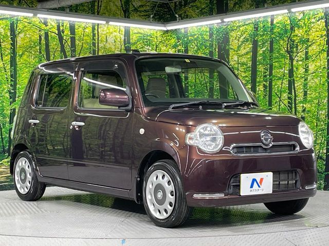 大好評のボディコーティング「弾スプラッシュコート」もご納車までに施工可能。通常のガラスコートと異なる、耐久年数6年の無機質ガラスコーティングが、ボディをキレイな状態に保ってくれます。