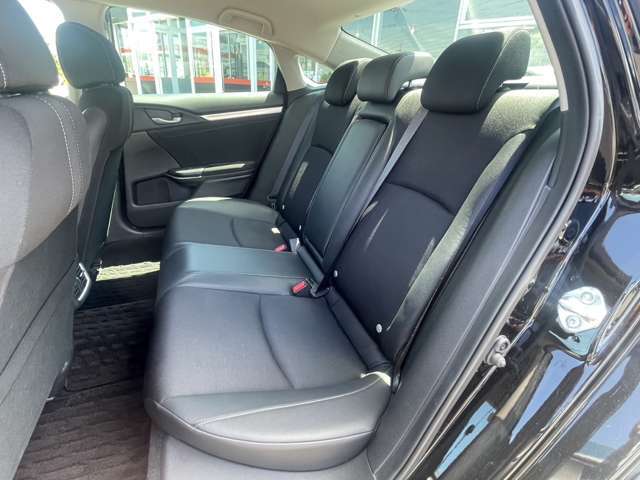☆内外装クリーニング☆車の隅々まで徹底的にクリーニングを行っておりますので内外装ともに綺麗な状態でご納車いたします！