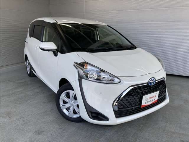 「中古車ハイブリッド保証」付き。ハイブリット機構を無償で保証します。保証期間は初度登録年月から10年目まで、または3年間の長い方。但し累計走行距離が20万km以内。