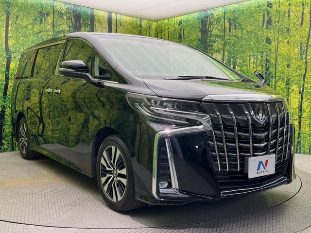 大好評のボディコーティング「弾スプラッシュコート」もご納車までに施工可能。通常のガラスコートと異なる、耐久年数6年の無機質ガラスコーティングが、ボディをキレイな状態に保ってくれます。