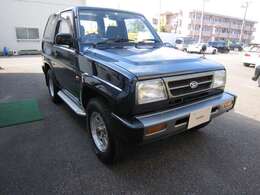 側面の塗装の劣化、少凹み、小傷などはございますが、概ね良好な状態です。