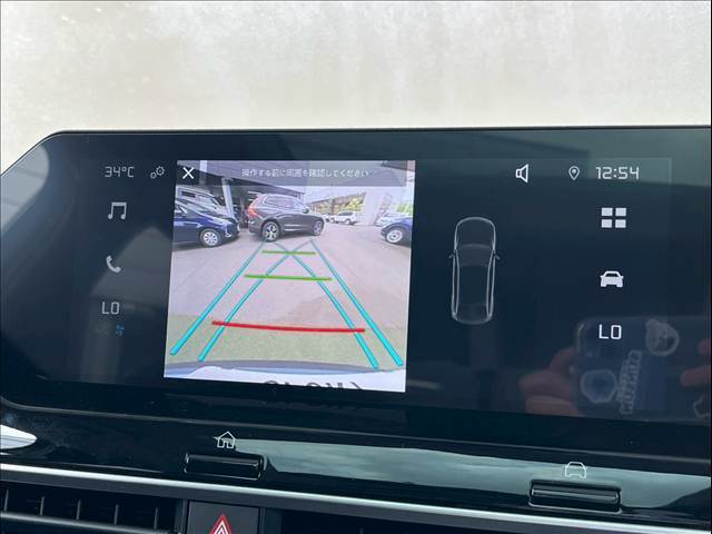 「フルカラーバックモニター」を装備で駐車が苦手な方でも安心です。