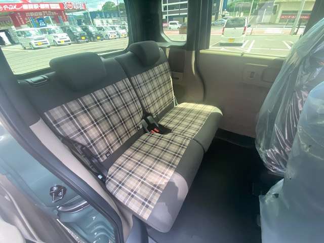 販売、整備、鈑金、保険など、お車に関わる事ならぜ～んぶまとめてケイカフェにお任せください！