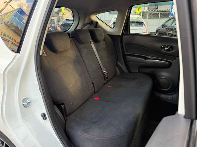 ケーユー金沢野々市店は下取りや買取したクルマを直接販売できるので、中間マージンを省くことができます。お客様の愛車を満足できる査定をいたします。