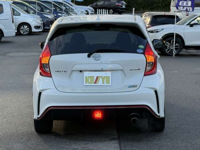 任意保険は安心と信頼の三井住友保険海上代理店。ロードサービスをはじめ、長期分割車両保険など、お客様にお勧めのプランをご案内いたします。詳しくはスタッフまで！