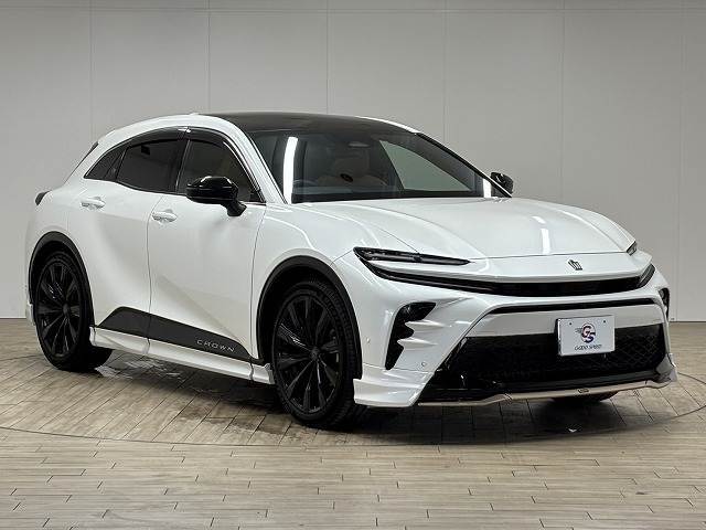 お車ご成約時の付帯率は驚きの90％OVER。GOOD　SPEED自慢のスーパーガラスコーティング。見違えるほどの輝きを放ち、納車後のメンテナンスも楽々。是非一度お試し下さい。