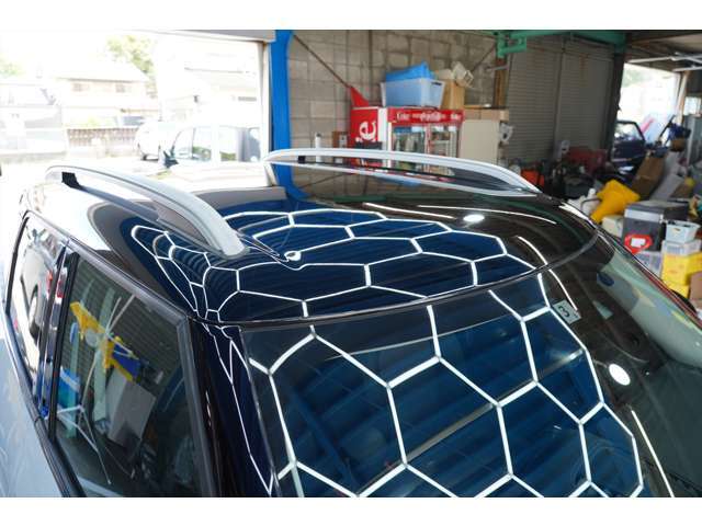 ハニカムLED下で撮影すると、一層と艶が増します