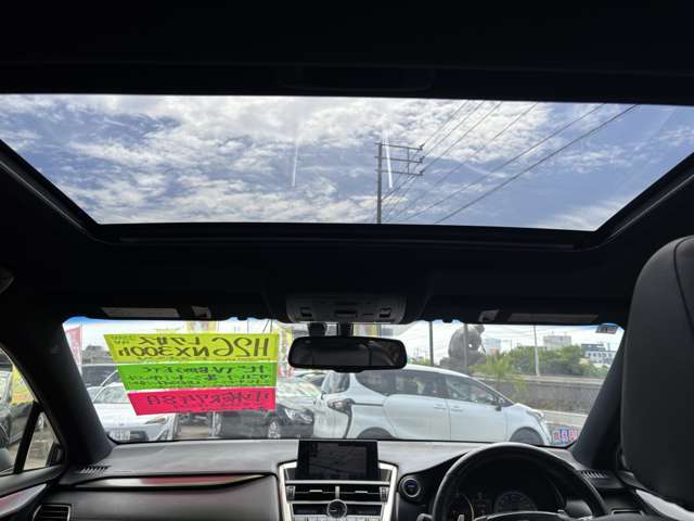 ローンが不安な方でも「今必要な車」「今欲しい車」を選んでいただくことができます！ジャンル豊富な在庫ラインナップ！軽自動車、ミニバン、SUV、セダン、コンパクト、当店展示場で見て比べてください。
