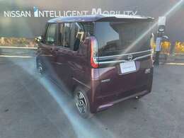 左後方からの画像です。