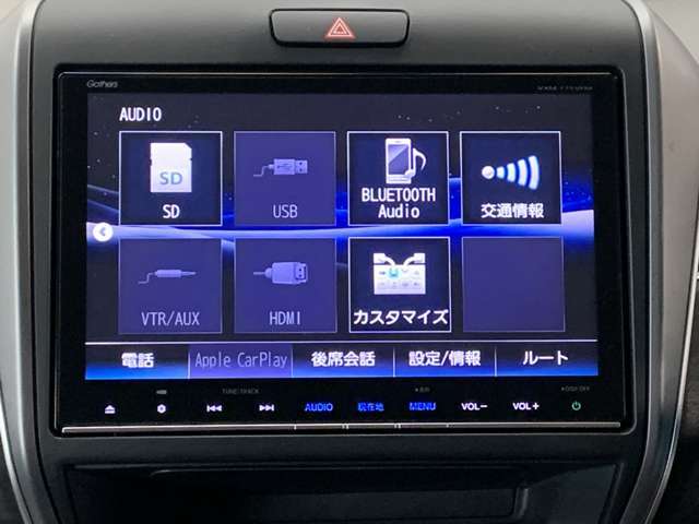 音楽ソースは、CD/DVD/SD/USB/サウンドコンテナ/TV/Bluetoothに対応しております、CDの自動録音機能やスマホ連携で快適ドライブが可能です