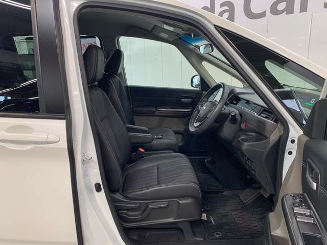 疲れない運転のポイトは、運転姿勢にあり。自分にあったポジションに調整することをお勧めします