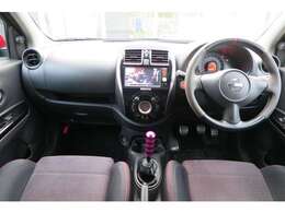 5速マニュアル・ナビ・TV・社外スピーカー・ETC・オートエアコン・プッシュスタート・スマートキー・LEDヘッドライト・ローダウン・純正16インチアルミホイール