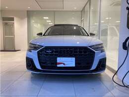 電車でお越しの場合、有楽町線、副都心線の千川駅が便利です。（4番出口を出て池袋方面にお進み下さい）