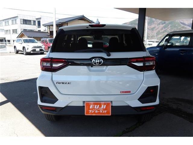 専用整備工場完備です！ショールームでお茶をお召し上がりの間に、スピーディに診断、お見積もり、整備を行ないます！メンテナンスもフジカーランド上田にお任せ下さい。