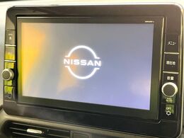 【大画面ナビ】人気の大型8インチナビを装備。存在感のある大画面はインパクト大！ナビ利用時のマップ表示は見やすく、テレビやDVDは臨場感がアップ！いつものドライブがグッと楽しくなります♪