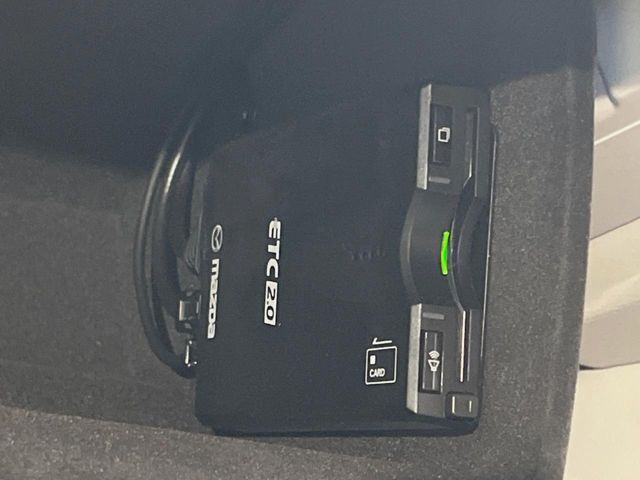 【ETC】高速道路の料金所をストレスなく通過！話題のスポットやサービスエリアに多い「スマートIC」利用時は必須のアイテムです。当店でセットアップを実施、ご納車当日からすぐにご利用いただけます！