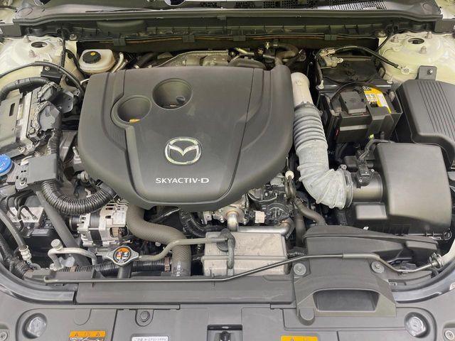 親切・丁寧な専門メカニックスタッフが応対！・車検・点検整備・事故等の修理などアフターサービスも安心。お車のカスタマイズもネクステージのサービススタッフまでご相談ください！