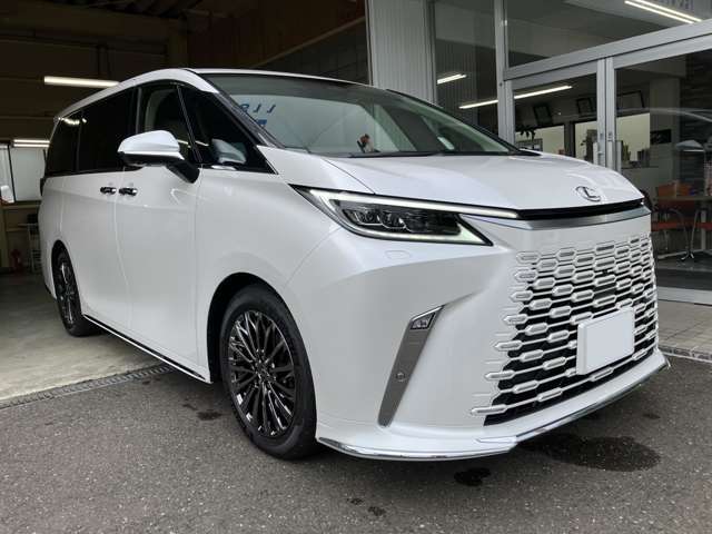 ■認証工場を完備しております■納車前の整備・トラブル時のフォロー、点検・修理などアフターサービスもお任せ下さい。安心なカーライフをサポートいたします。