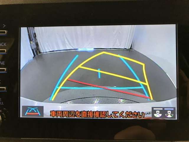 女性の方でも便利なバックモニター付きでバック時が楽で便利
