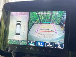 【全方位モニター用カメラ】専用のカメラにより、上から見下ろしたような視点で360度クルマの周囲を確認することができます☆死角部分も確認しやすく、狭い場所での切り返しや駐車もスムーズに行えます。