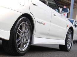 【ご来店・現車確認をご希望のお客様へ】営業スタッフが不在の場合がございます。現車のご確認をご希望の際は、お手数ですが 事前にご連絡いただき、ご予約をお願いいたします。