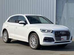 一目でアウディとわかるエクステリアでエレガントさとスポーツマインドあふれるデザインです。