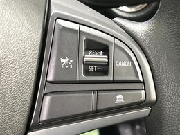 【アダプティブクルーズコントロール】高速道路での長距離走行が楽に！！自動で速度を保つクルーズコントロールが、衝突軽減システムと連携し、前方の車両を感知して車間を保つように速度調節してくれます！！