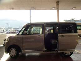 オールメーカー取り扱い！！　在庫車100台以上！！プロの仕入れ！！　走行メーター管理システムチェック済み。