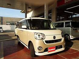 軽自動車専門店です。高年式、低走行、ワンオーナー車勢揃い！プロの大量一括仕入でコストダウンし、低価格を実現！！　まかせて安心。保険は損保ジャパン代理店。自社整備工場は近畿運輸局指定民間車検工場！！