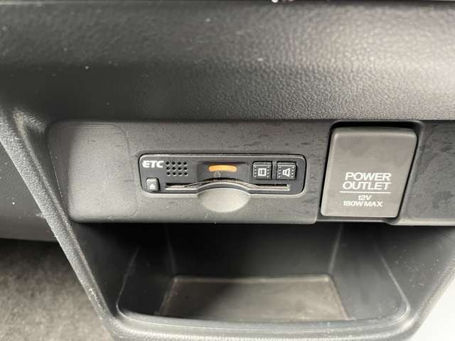 【ETC車載器】高速走行もスムーズにお支払いが可能！セットアップも当社で可能です♪