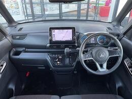 【インパネ全体】全方位で視界が広く、高い目線で運転もしやすいです！