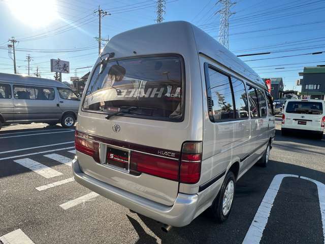 在庫車40台以上在庫中！ハイエース　コンプリートカー　パーツ販売　　福祉車両　キャンピングカー　　ローダウン　リフトアップなど様々なカスタムが可能です