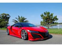 アーティシャンスピリッツデモカー！カーボンファイバーエクステリア・インテリアスポーツパッケージ　カーボンファイバーエンジンカバー　セミアニリンフルレザーパワーシート