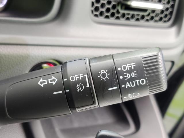 国産車から輸入車まで多様なお客様のニーズのお応えできるように、全国規模で豊富な在庫展開！車のことならWECARSへ！