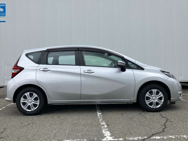 任意保険（日産カーライフ保険プラン）の取り扱いもございます。保険会社との繋がりが強いディーラーならではの無償付帯サービスが盛り沢山！詳しくは店頭まで！！