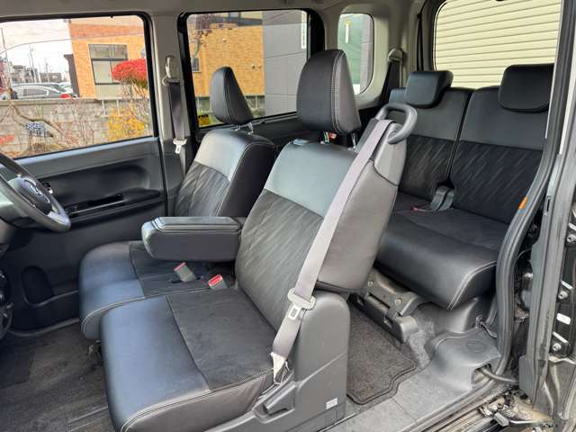 内装もキレイ・清潔に仕上がっています。内装がきれいなお車は気持ちが良いですし、コンディションがいい車が多いです。前のユーザーが丁寧に使っていた証拠です♪