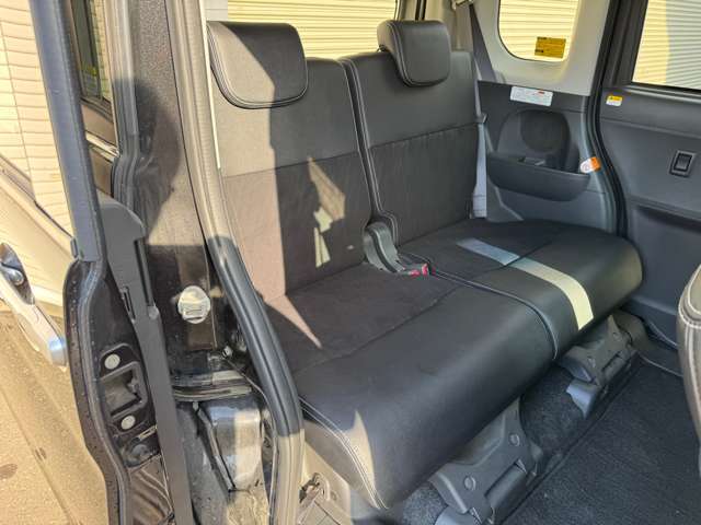 内装もキレイ・清潔に仕上がっています。内装がきれいなお車は気持ちが良いですし、コンディションがいい車が多いです。前のユーザーが丁寧に使っていた証拠です♪