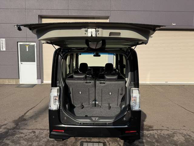 全国販売可能です。当社の車を気に入っていただいたお客様、一度お問合わせください。メールにて簡単にお見積りをご案内いたします。お待ちしています。下の‘在庫確認・見積依頼‘より簡単入力♪