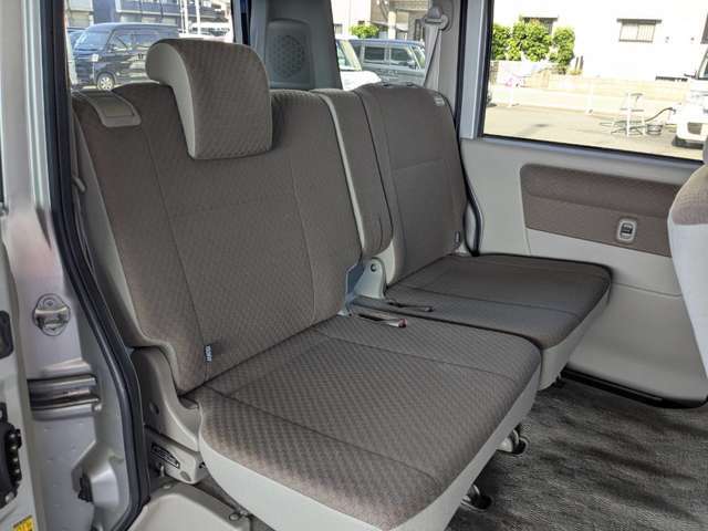 お客様に隅々まで見ていただけるよう展示車両は常に綺麗に仕上げております！お客様のご来店、スタッフ一同心よりお待ち申し上げます。