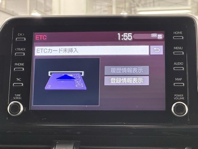 ナビ画面に連動したETCを装備しています。　過去に利用した利用料金も一目で分かって、とっても便利です。　ETCの抜き忘れ、挿し忘れも警告してくれるので安心ですね。