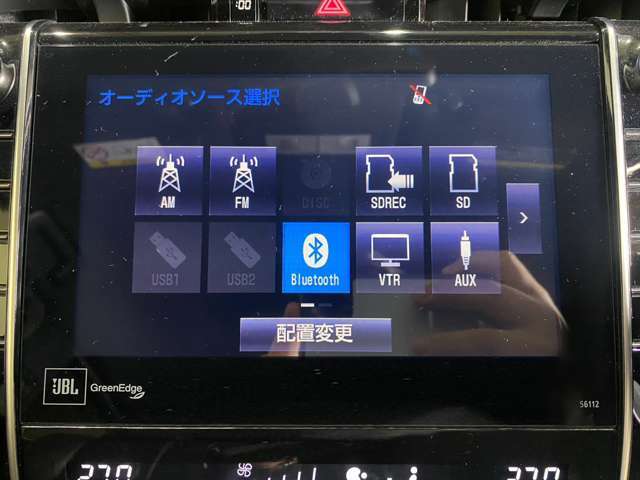 純正ナビはBT接続、TV視聴も可能♪
