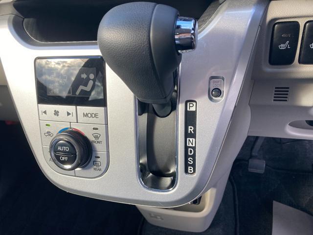 静岡ダイハツでは、メーカーの技術認定を受けたプロの整備士が整備を実施いたします。目に見えない部分までしっかりと点検するので安心です。